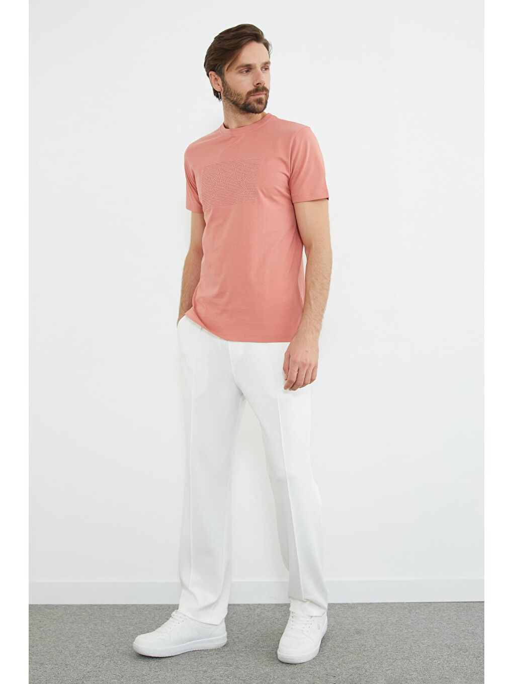 Pembe Kabartma Baskılı Bisiklet Yaka Tişört-3