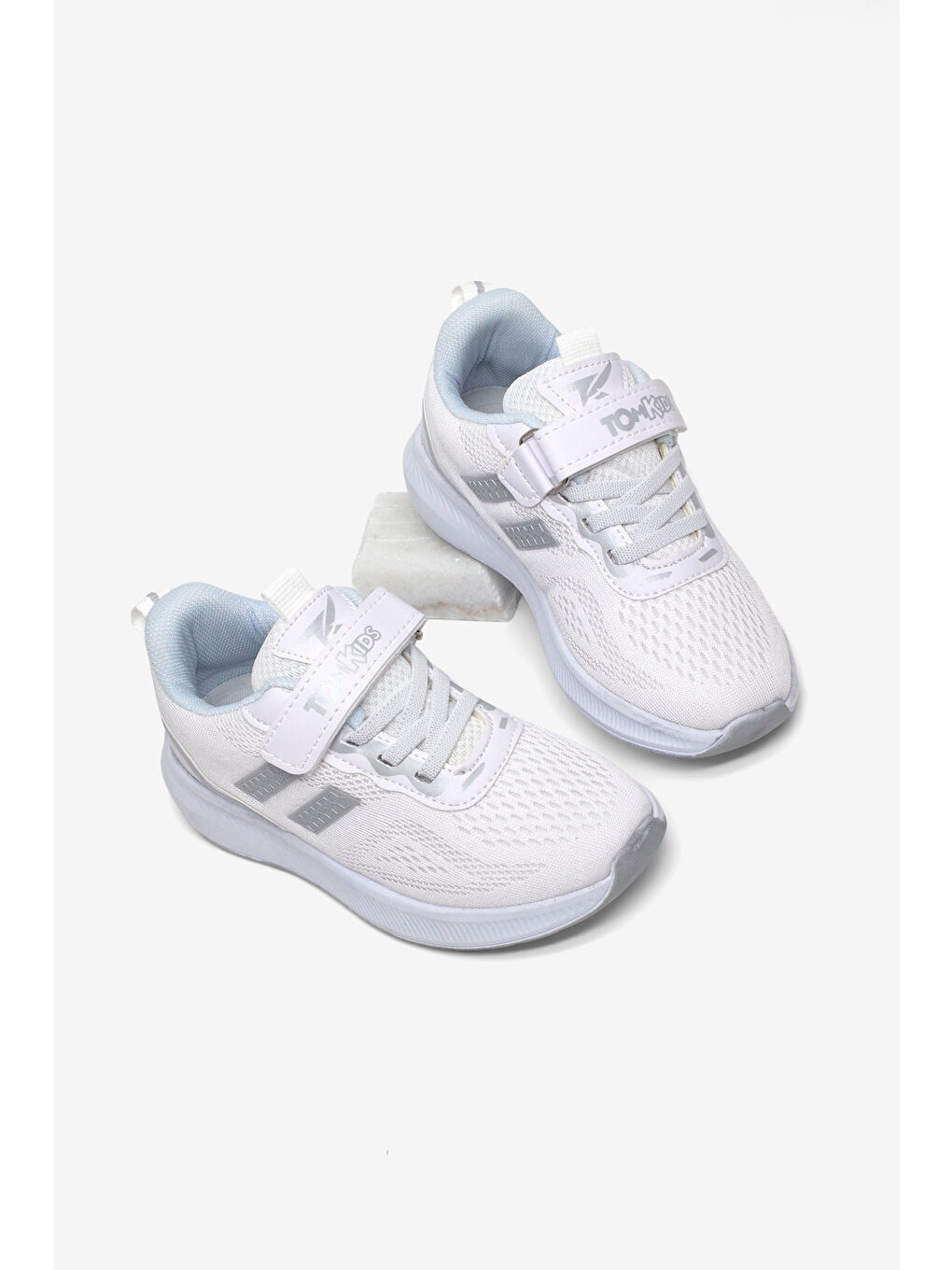 Çocuk Unisex Beyaz Gümüş Rahat Kalıp Nefes Alabilen Cırtlı Bağcıklı Sneaker-3