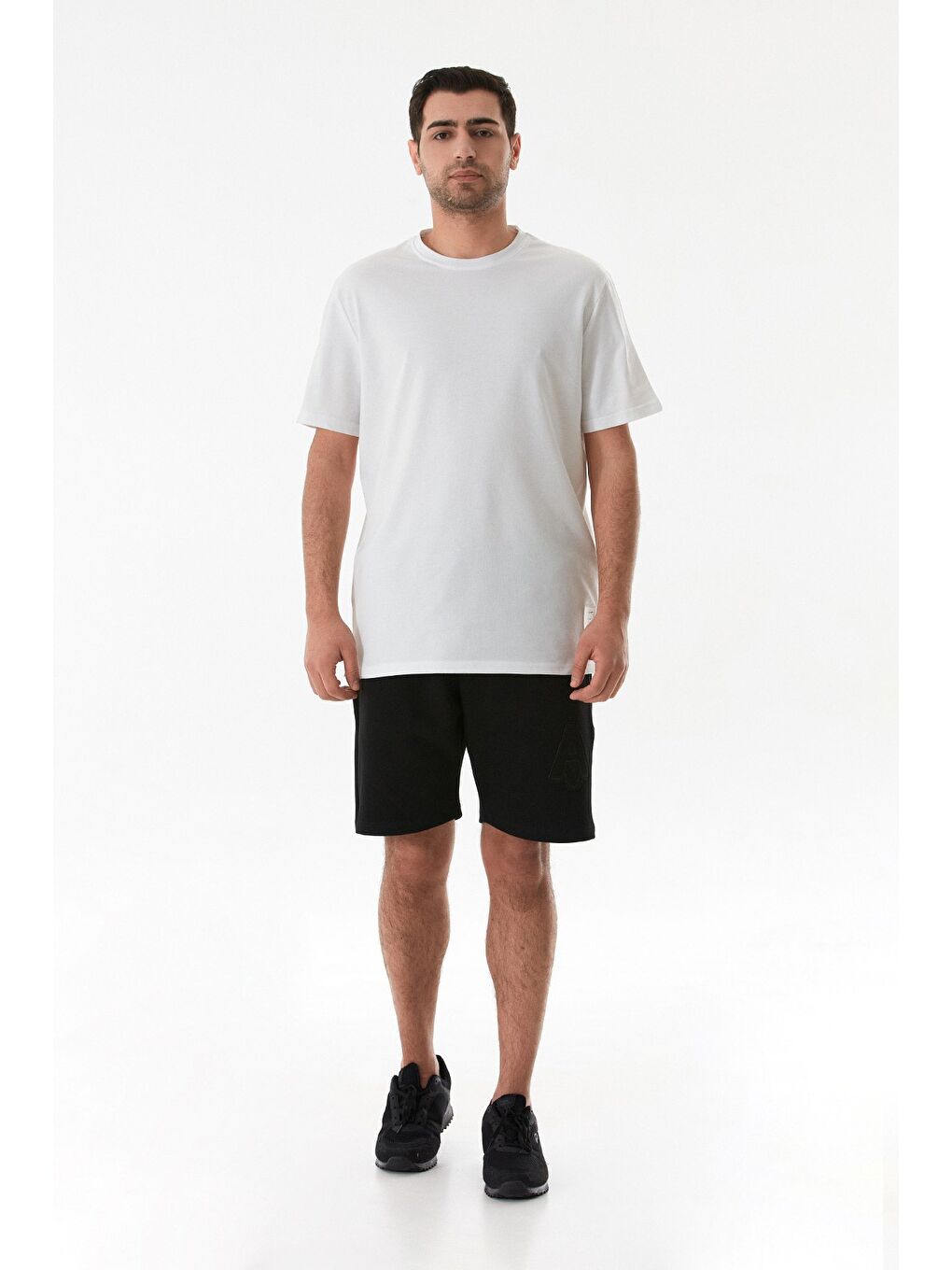 Beyaz Basic Süprem Kumaş Bisiklet Yaka Tişört-1