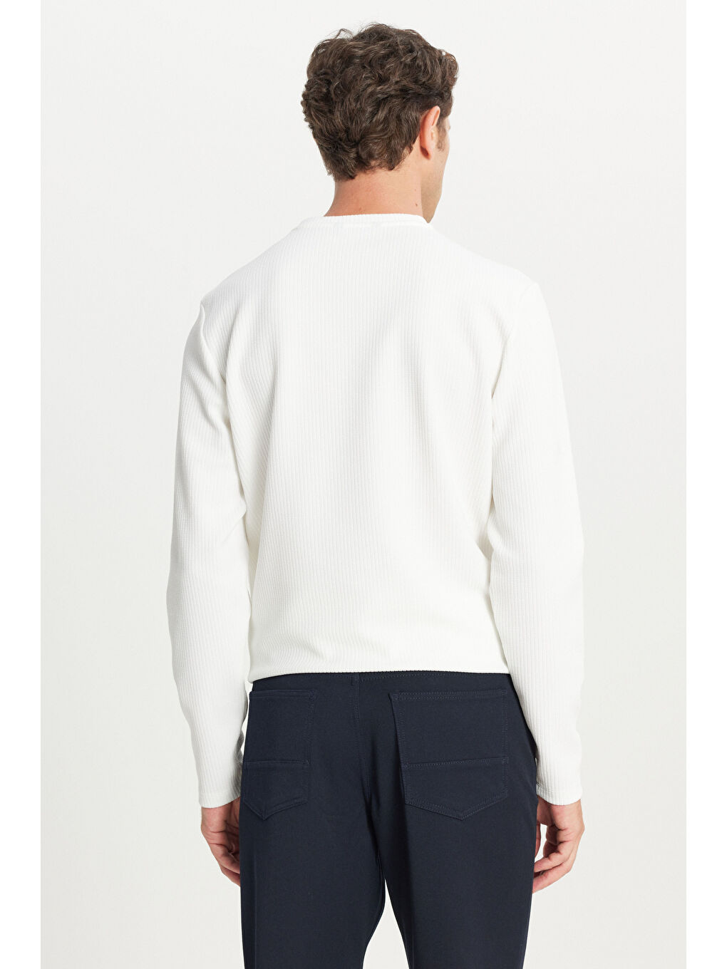 Erkek Ekru Slim Fit Dar Kesim Bisiklet Yaka Jakarlı Uzun Kollu Tişört-4