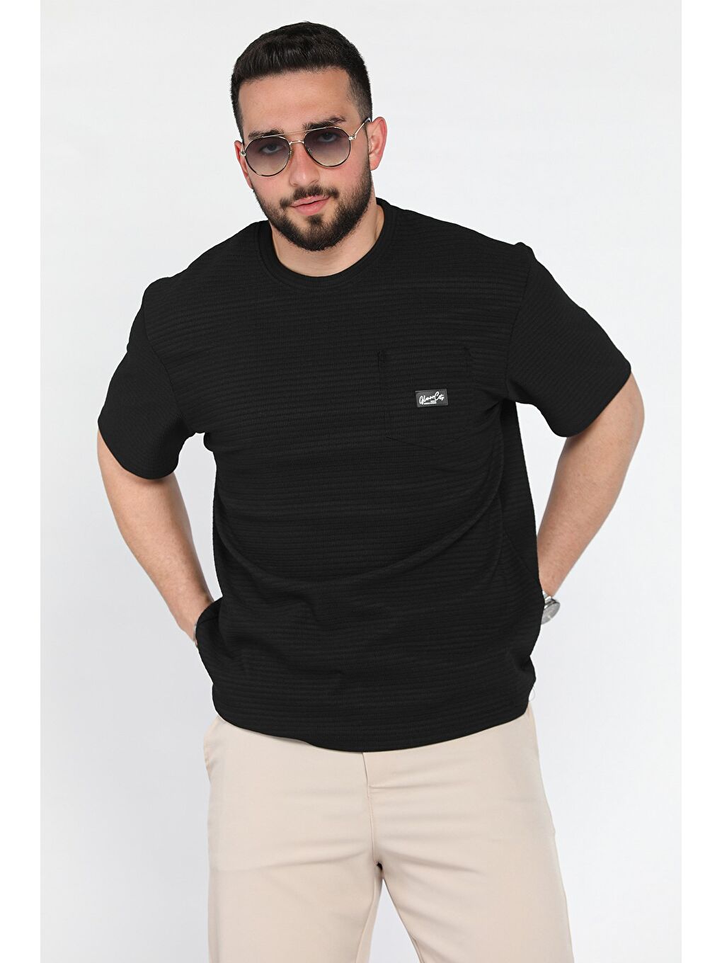 Siyah Bisiklet Yaka Cepli Erkek Tişört-1