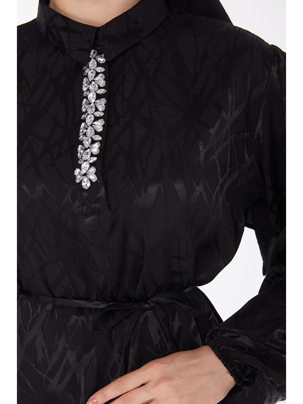 Düz Gömlek Yaka Kadın Siyah Taş Detaylı Elbise - 25888-3