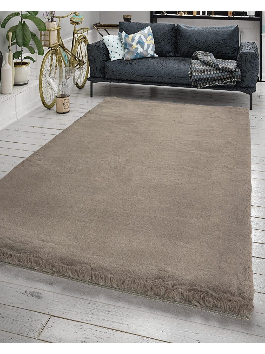 Bej Fuzzy Kürk Halı 80x150