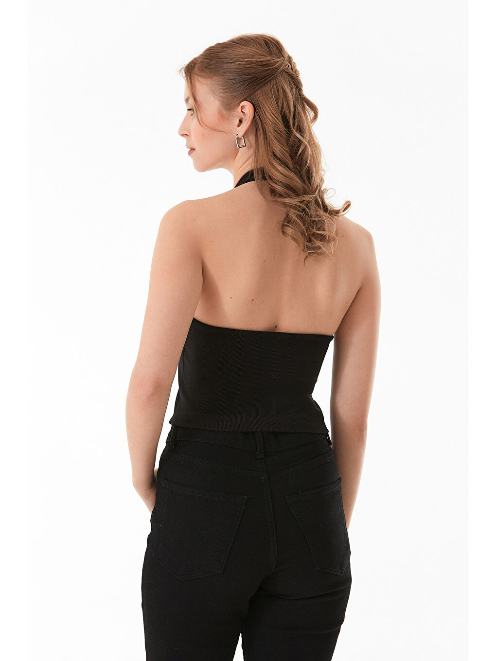 Siyah Boyundan Geçmeli Düğmeli Yelek-4