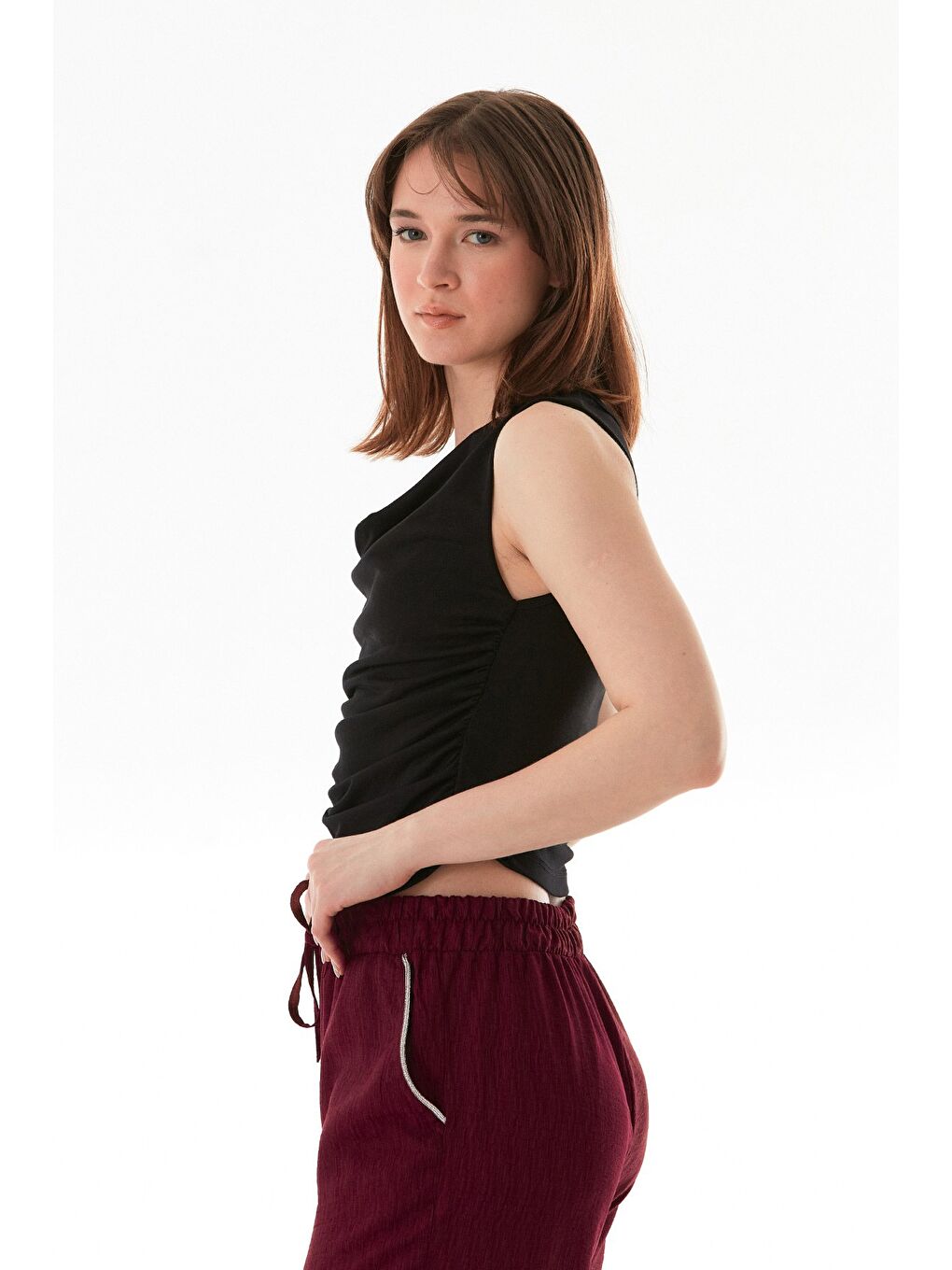 Siyah Degaje Yaka Yanları Drapeli Bluz-2