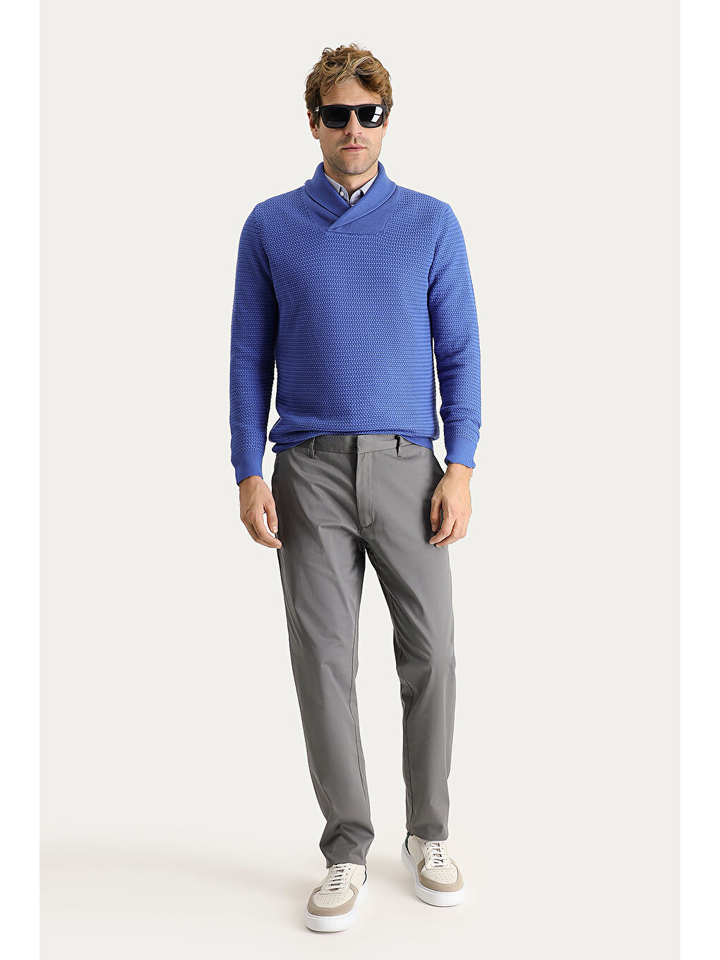 Gri Slim Fit Dar Kesim Elastanlı Saten Kanvas / Chino Pantolon-1