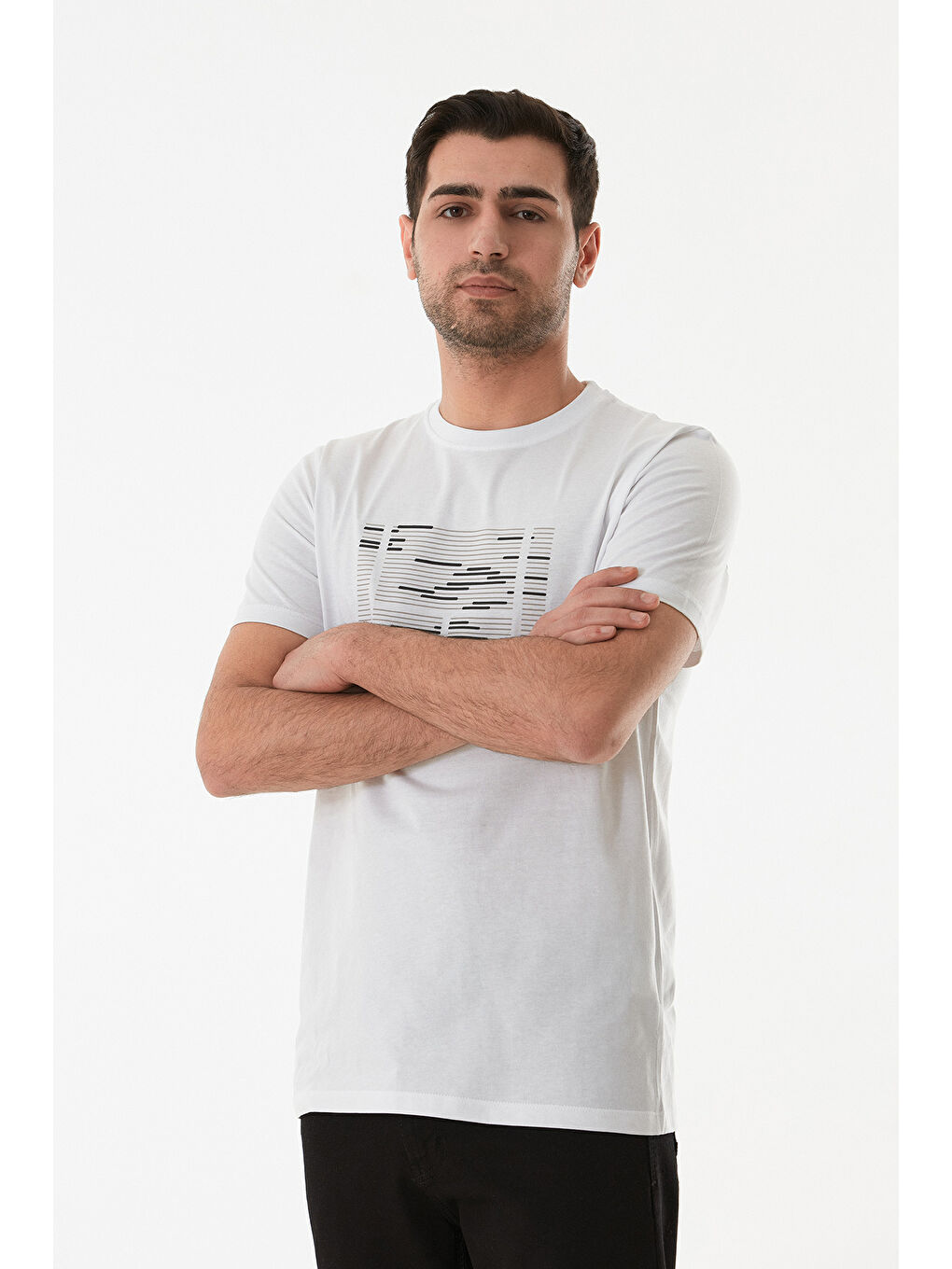 Beyaz Kabartma Baskılı Bisiklet Yaka Tişört-1