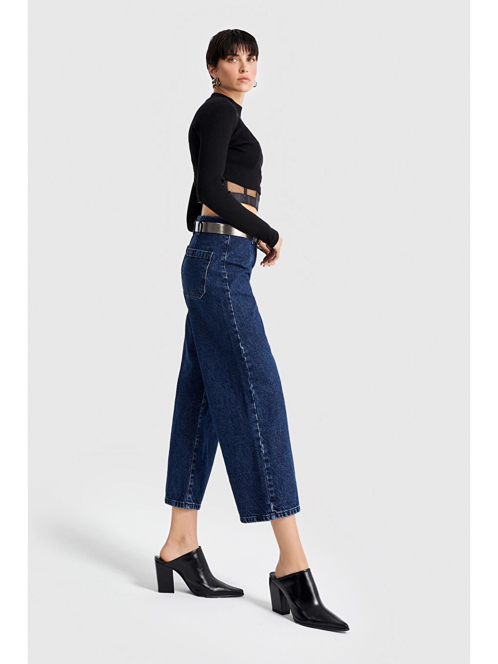 it's basic Koyu Mavi Kadın Koyu Mavi Renk Culotte Fit Kemerli Denim Pantolon - 1