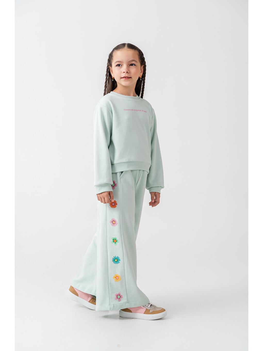 Kız Çocuk Pamuklu Mint Yeşil Çiçek Nakışlı Sweatshirt Ve Eşofman Takım-1