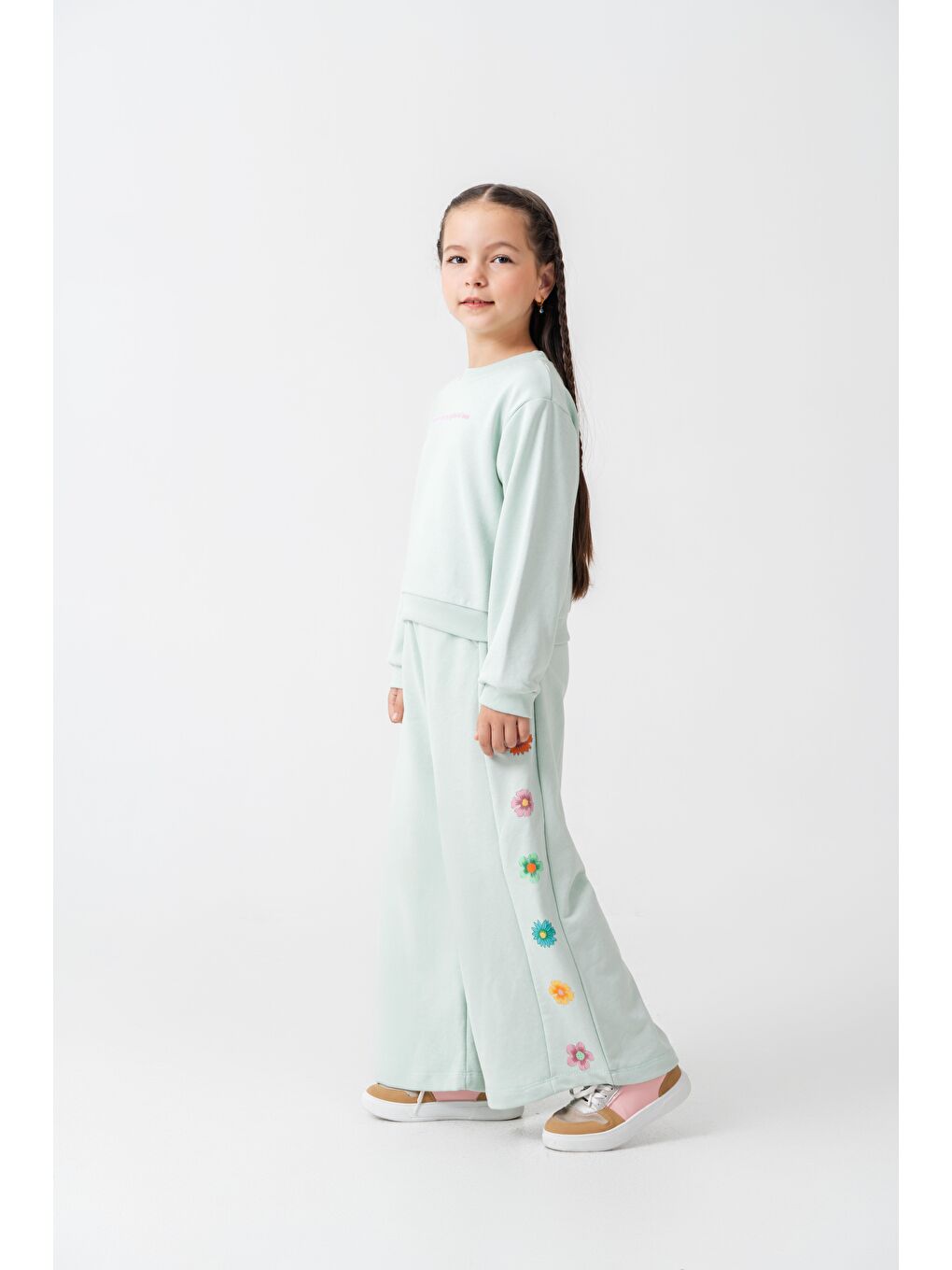 Kız Çocuk Pamuklu Mint Yeşil Çiçek Nakışlı Sweatshirt Ve Eşofman Takım-3