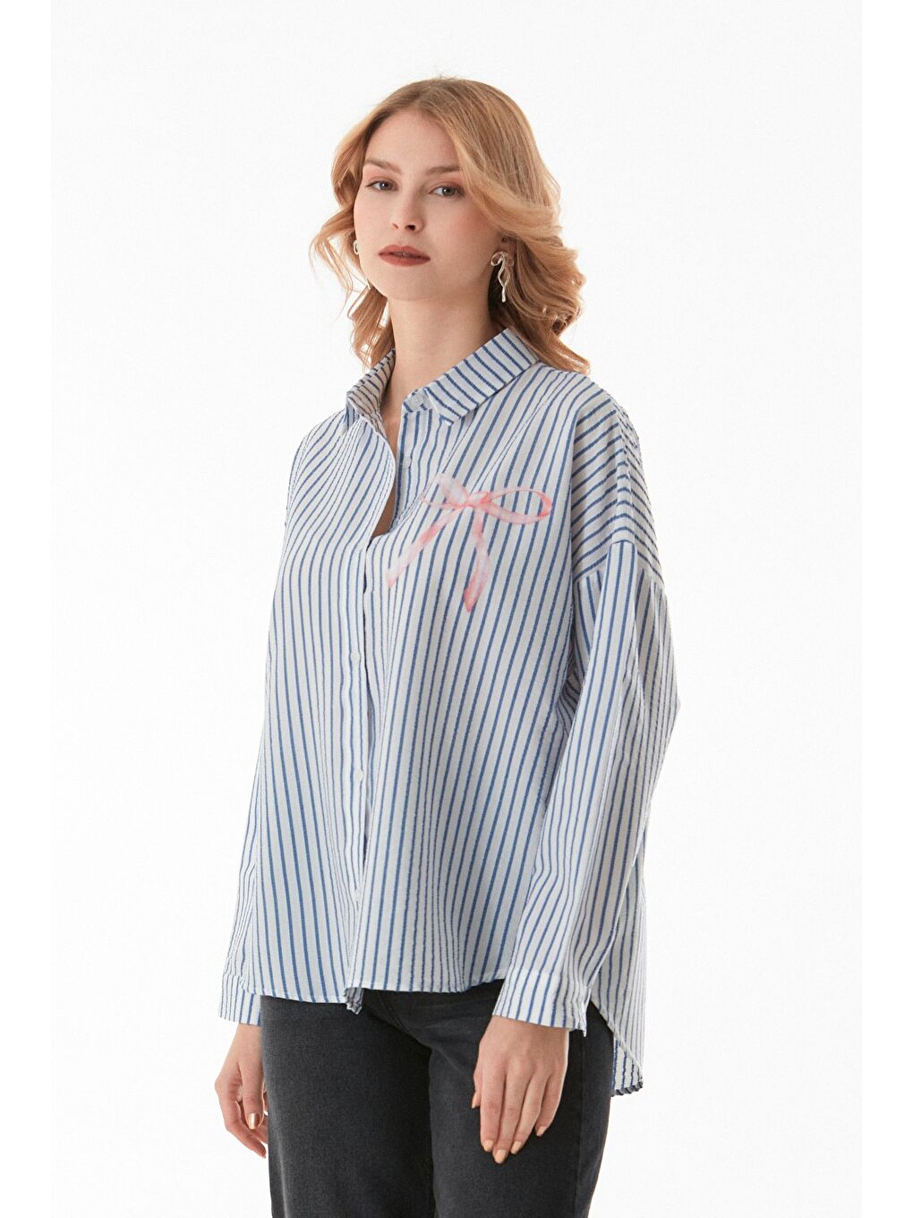 Mavi Çizgili Kurdele Baskılı Arkası Uzun Salaş Gömlek-1