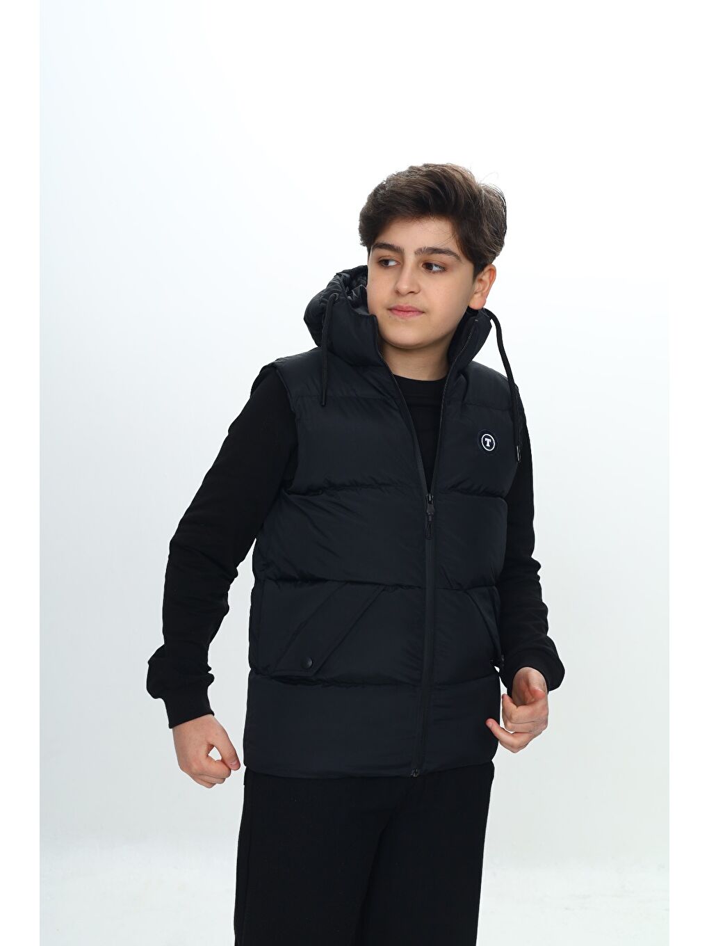 Siyah Erkek Çocuk Göğsü Armalı Şişme Yelek-4