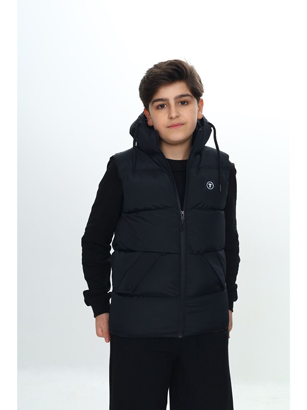 Siyah Erkek Çocuk Göğsü Armalı Şişme Yelek-7