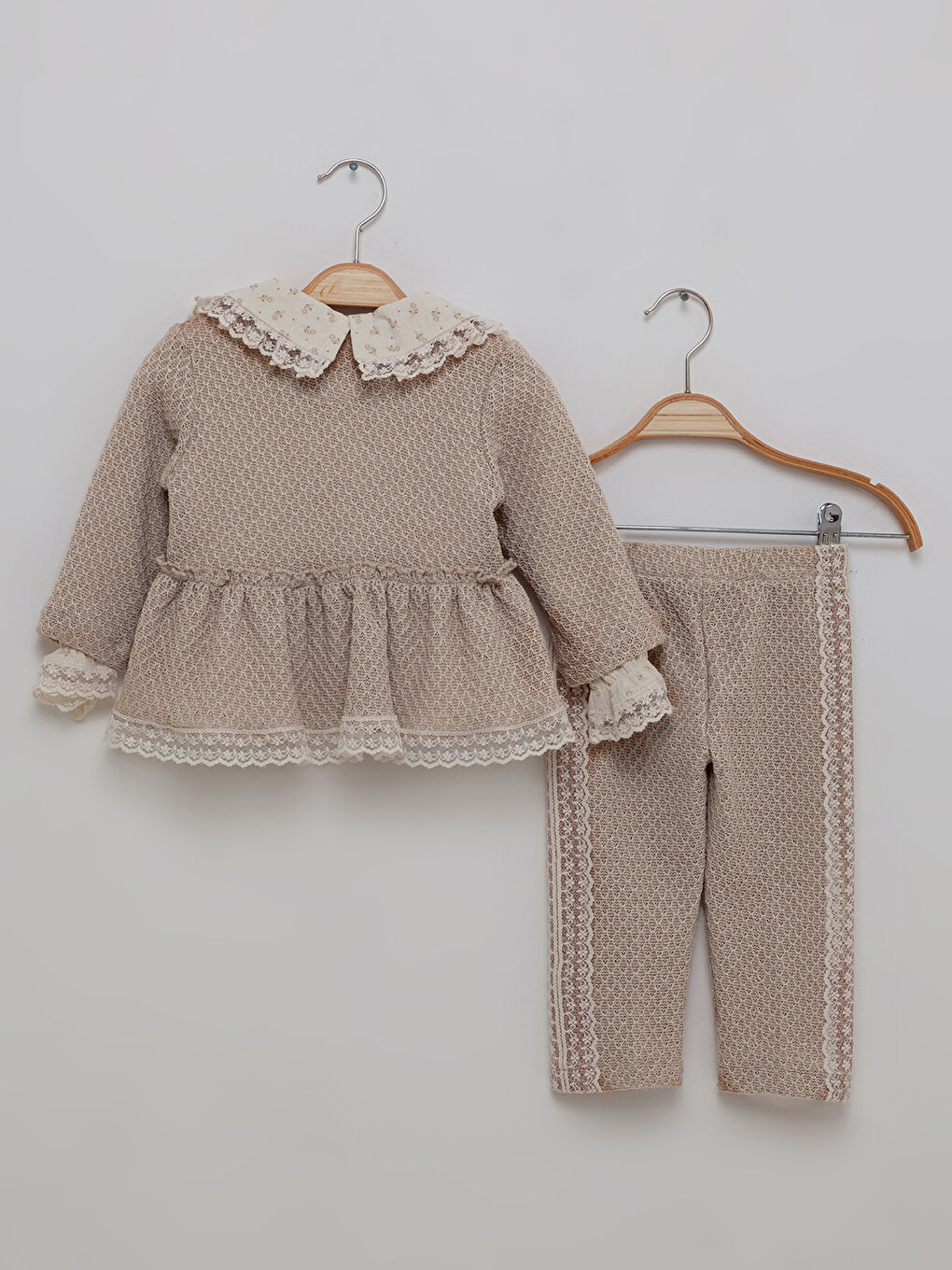 Kız Bebek Takım 6-18 Ay Bej-2