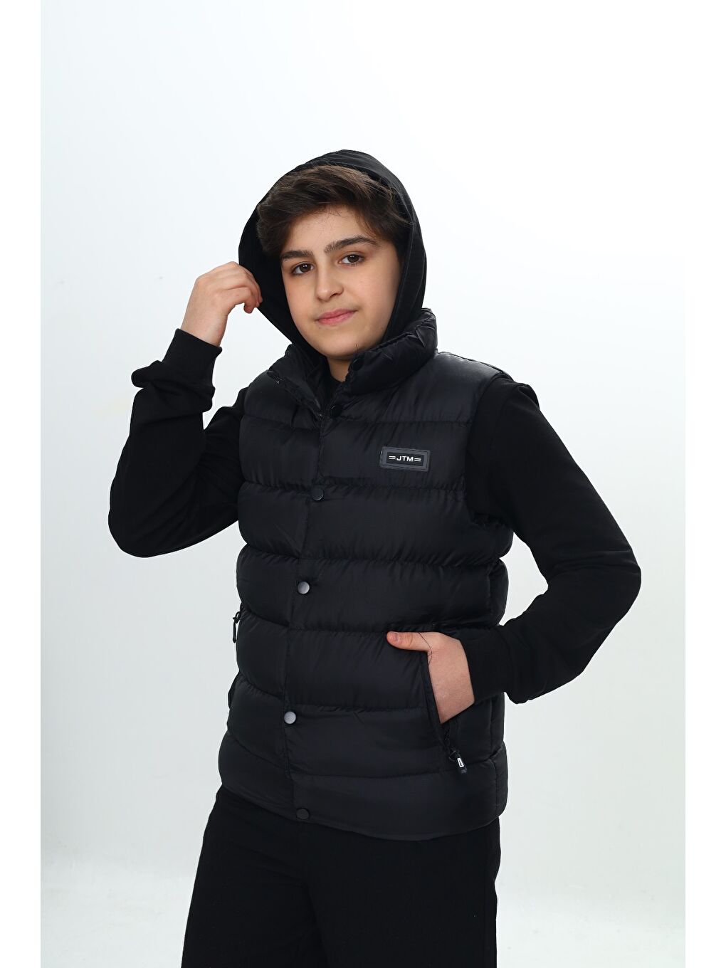 Siyah Erkek Çocuk Göğsü Armalı Şişme Yelek-5