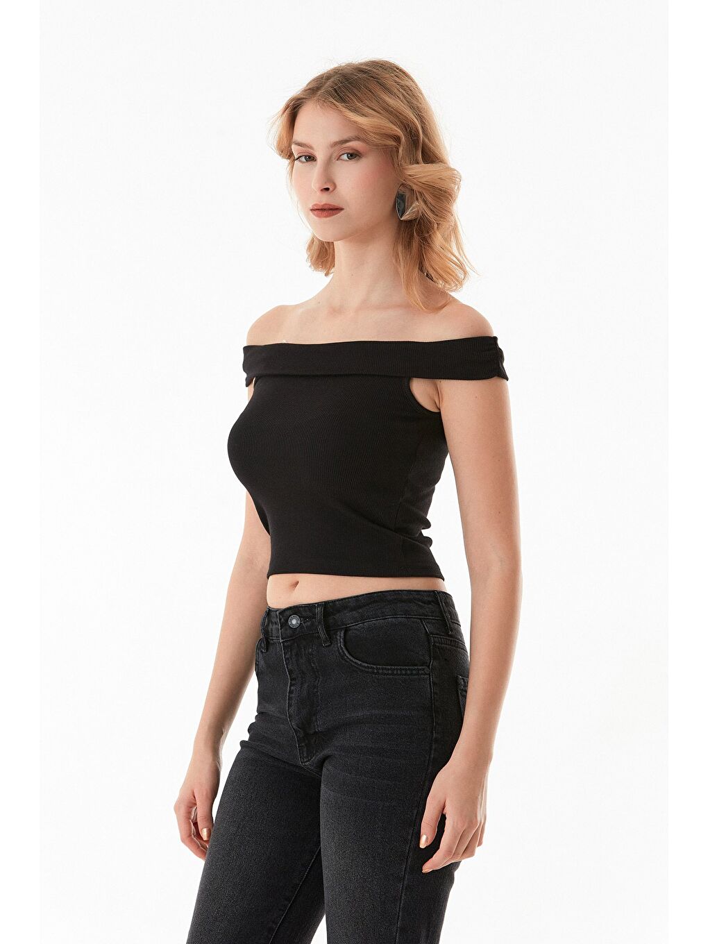 Siyah Basic Madonna Yaka Modal Bluz-2