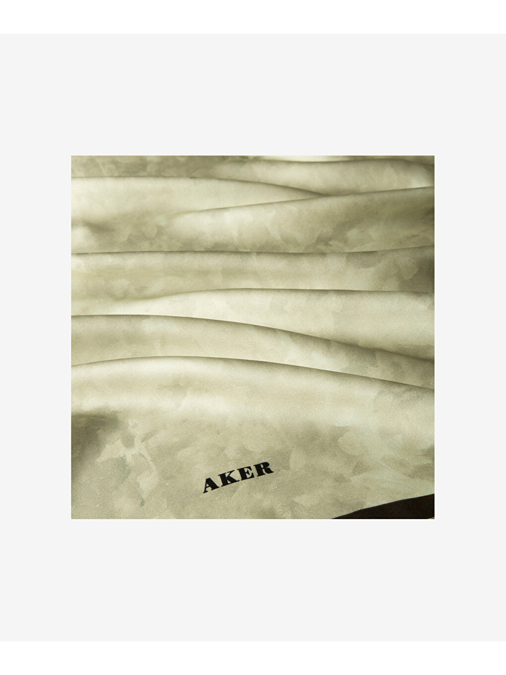 Açık Yeşil 90x90 İpek Krep Saten Eşarp-2