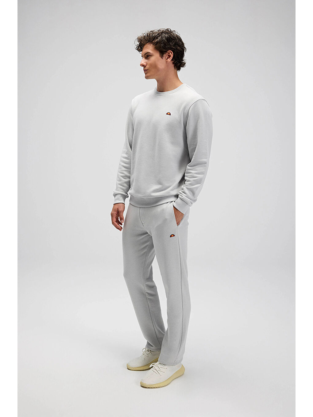 Gri Pamuklu Regular Fit Bisiklet Yaka Logolu Sweat EM579-GI-1