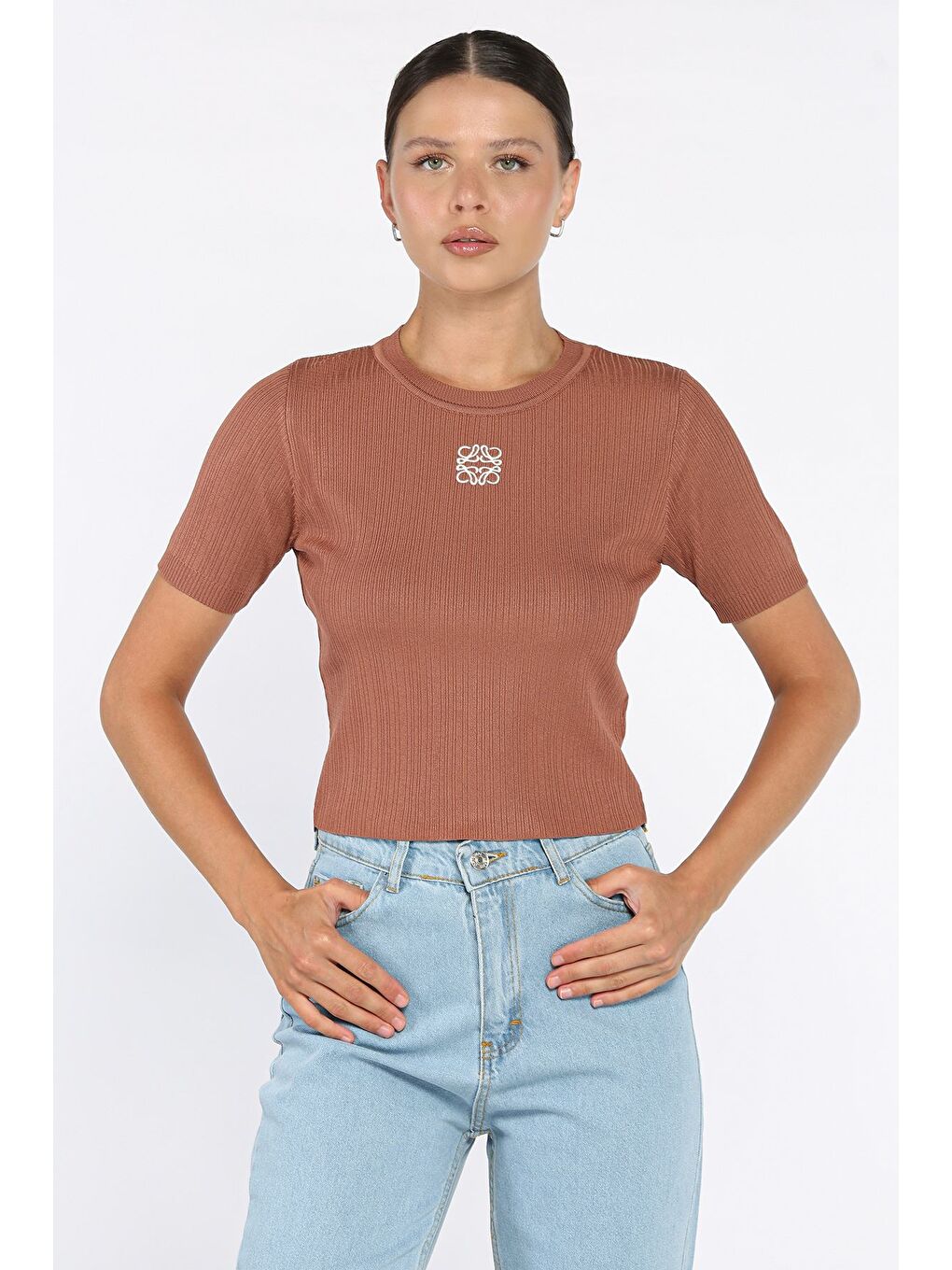 Turuncu Bisiklet Yaka Ön Nakışlı Elastanlı Kadın Bluz