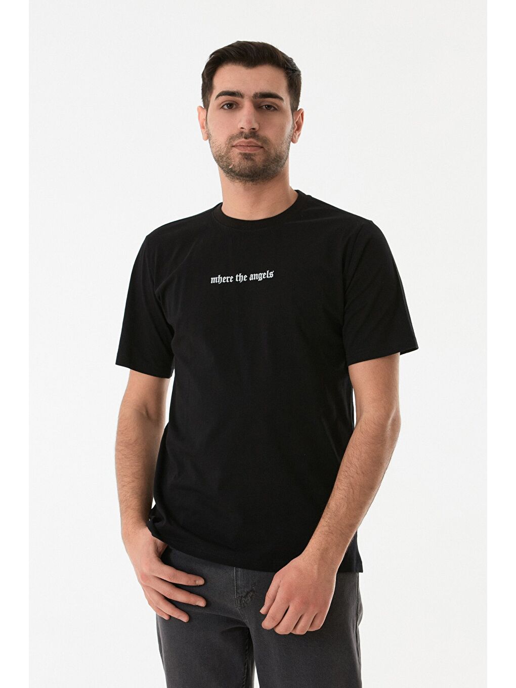 Siyah Kabartma Baskılı Bisiklet Yaka Tişört