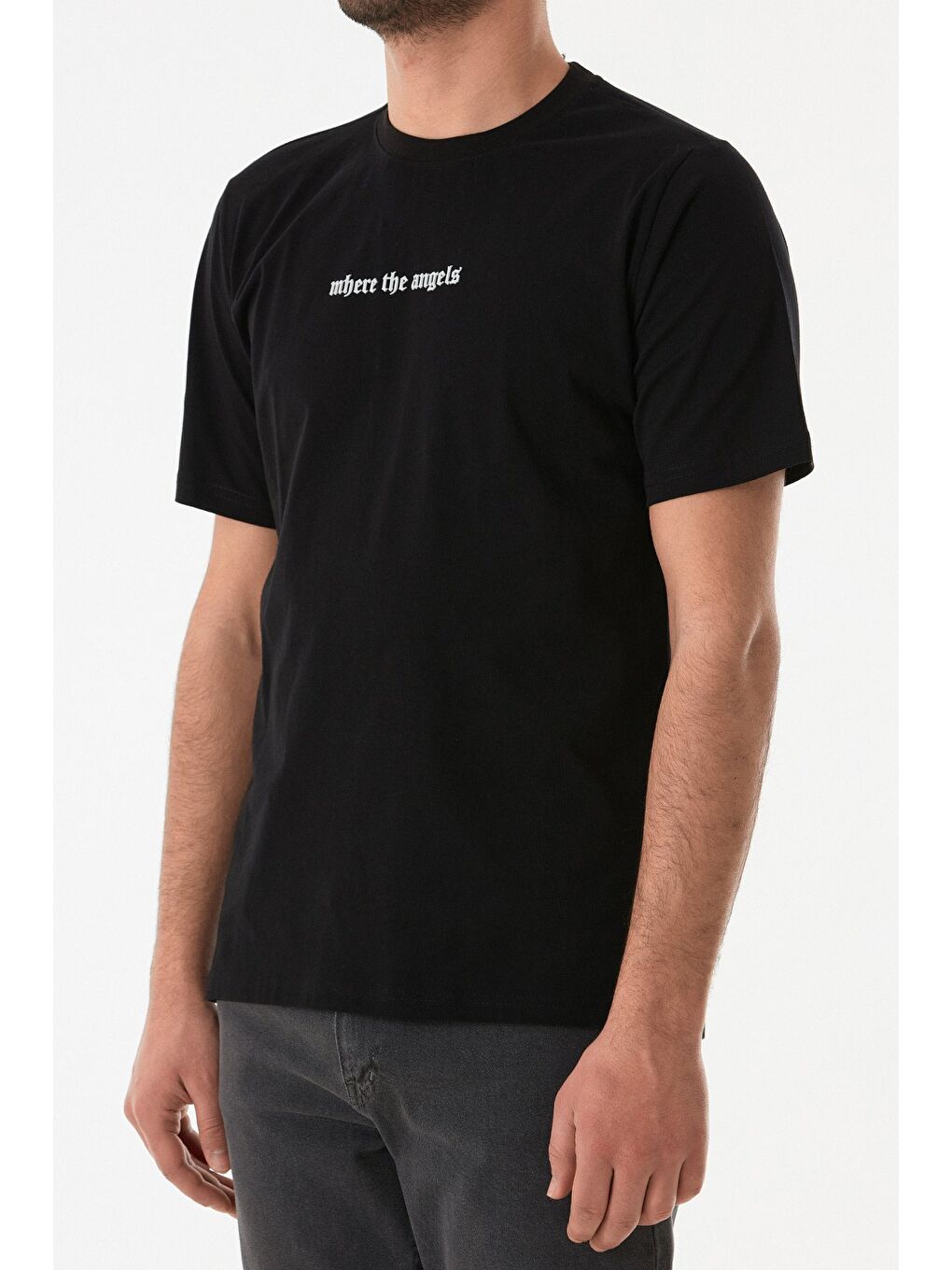 Siyah Kabartma Baskılı Bisiklet Yaka Tişört-4