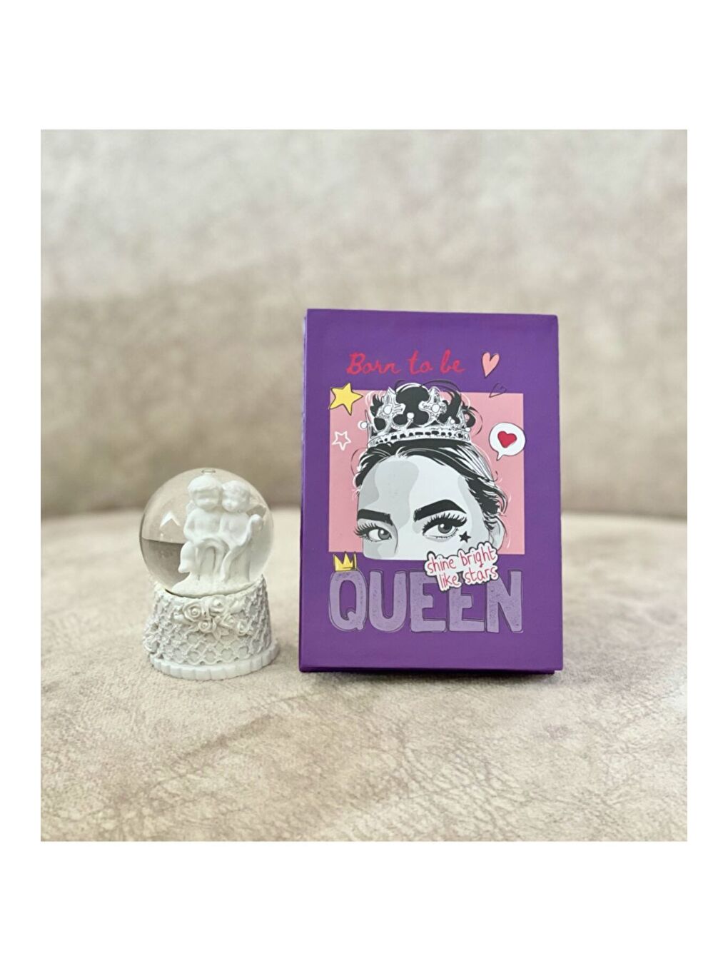 BAM HEDİYELİK EŞYA Karışık Pink Queen Tasarımlı Mini Albüm ve Kar Küresi Set