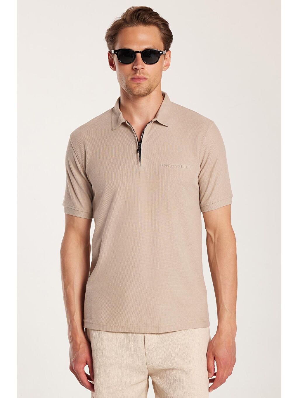 Bej Erkek Standart Fit Normal Kesim Pamuklu Fermuarlı Baskılı Basic Taş Polo Yaka Tişört-3