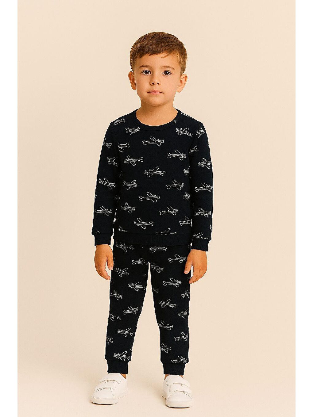 Karışık Erkek Çocuk Uçak Desenli Pijama Takımı