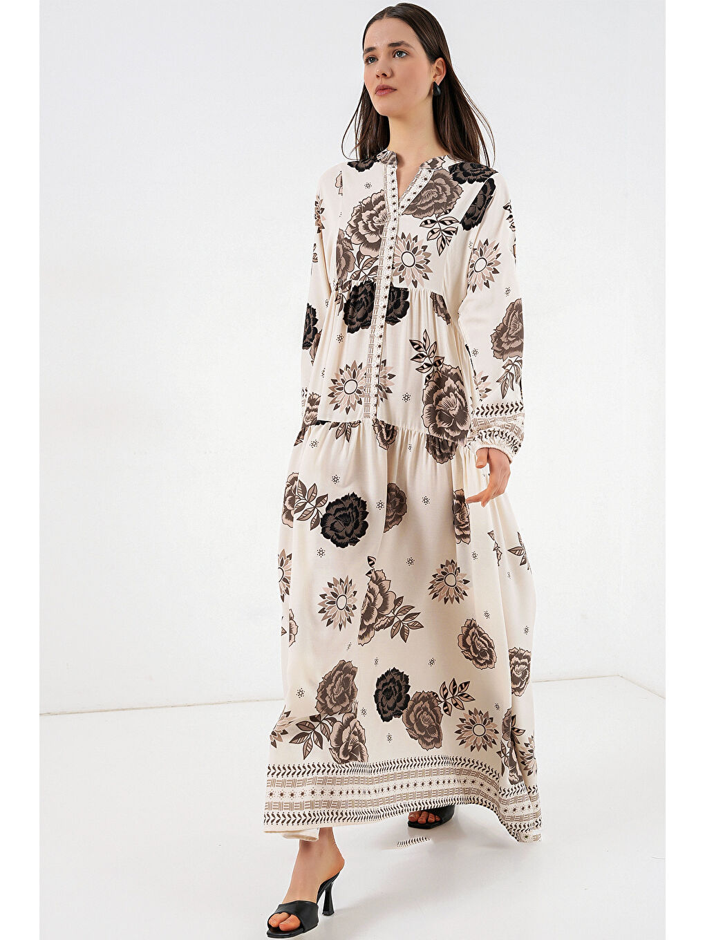 Kadın Desenli Uzun Tesettür Elbise 2585 - F.Bej