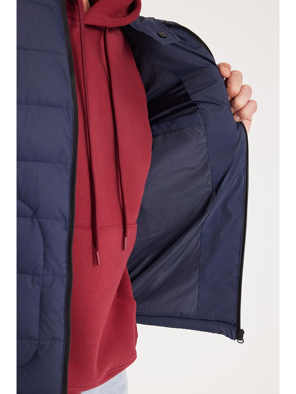 Erkek Regular Fit Klasik Kesim Dik Yaka Çift Cepli Sıcak Tutan Lacivert Şişme Mont-2