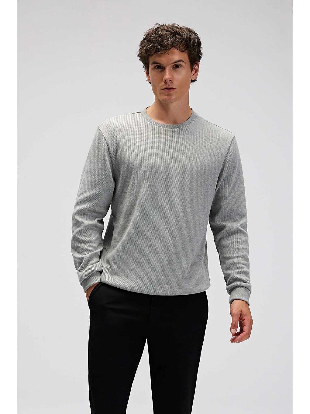 Gri % 100 Pamuk Regular Fit Bisiklet Yaka Kazak EM615-GR