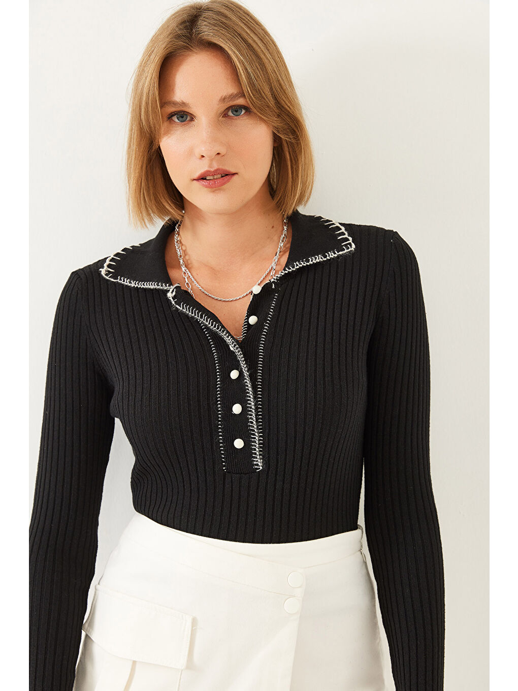 Siyah Kadın Polo Yaka Düğmeli Triko Kazak-1