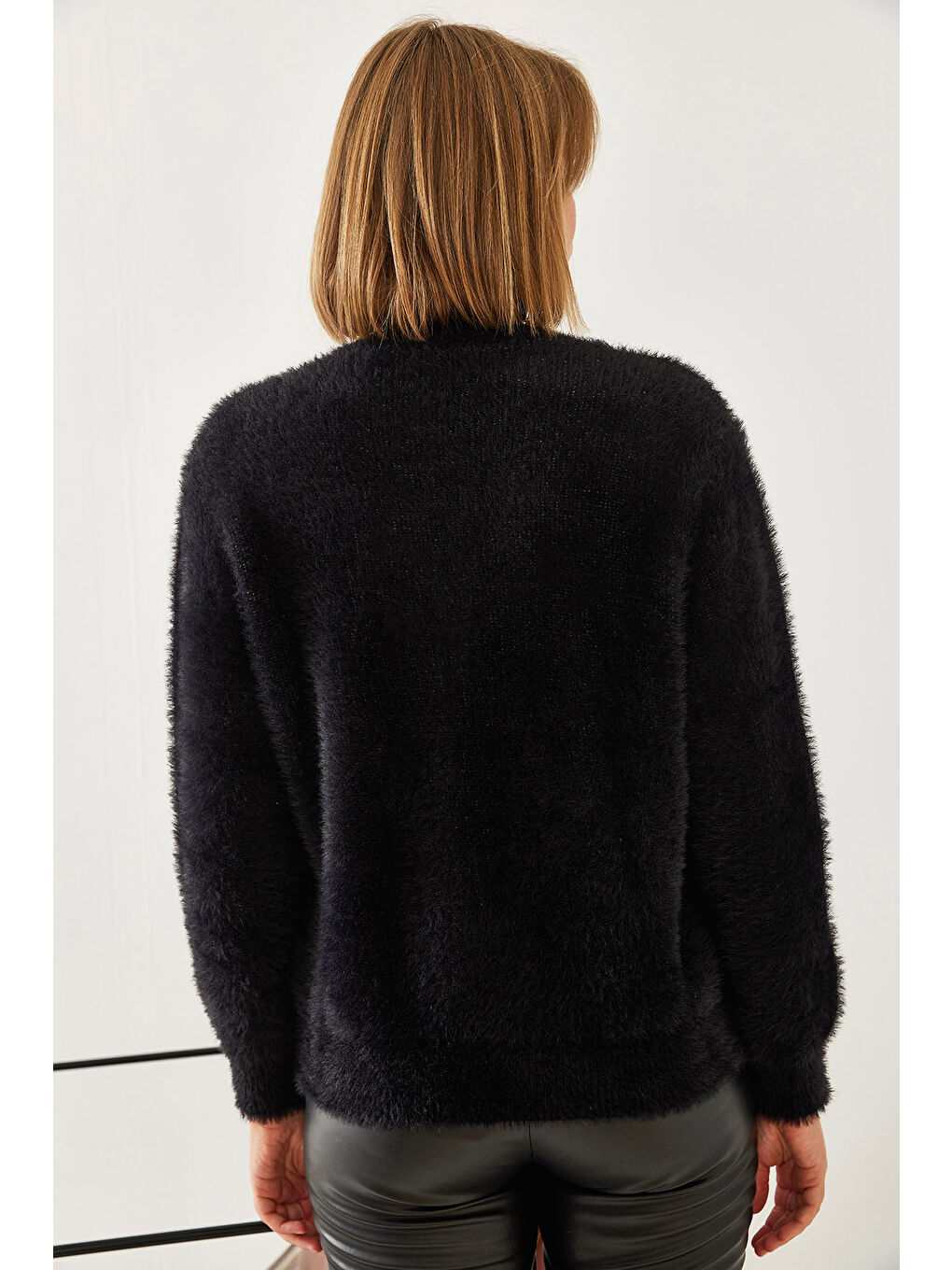 Siyah Kadın Sakal Kazak-3