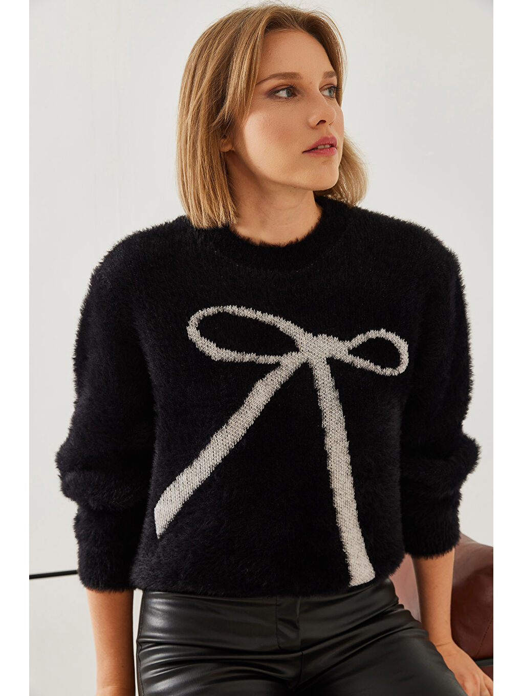 Siyah Kadın Sakal Kazak-4