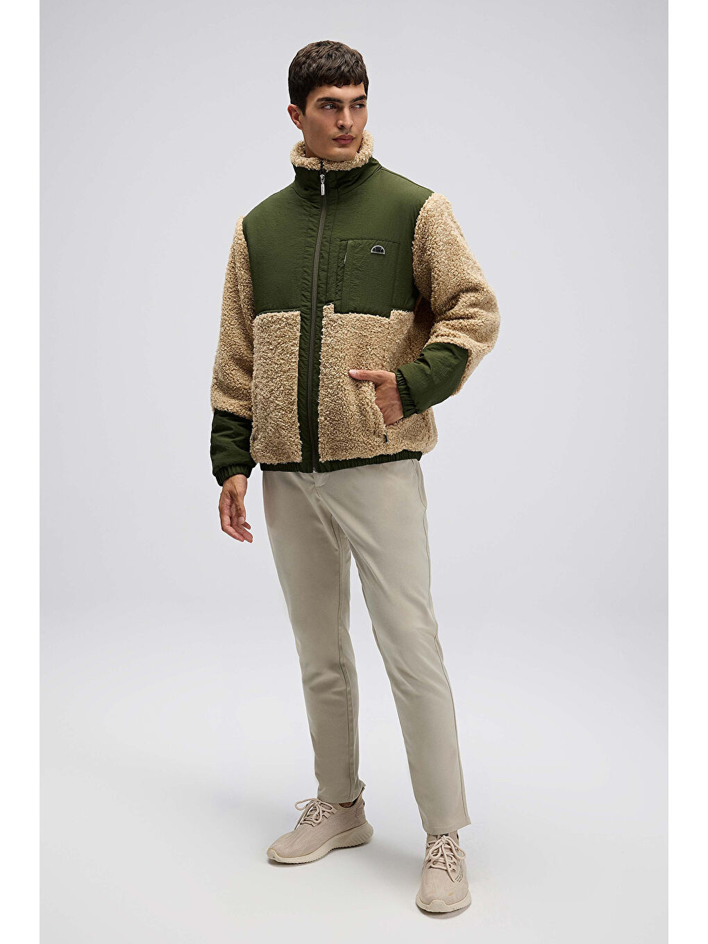 Bej Regular Fit Dik Yaka Fermuarlı Polar Mont EM511-BG-5