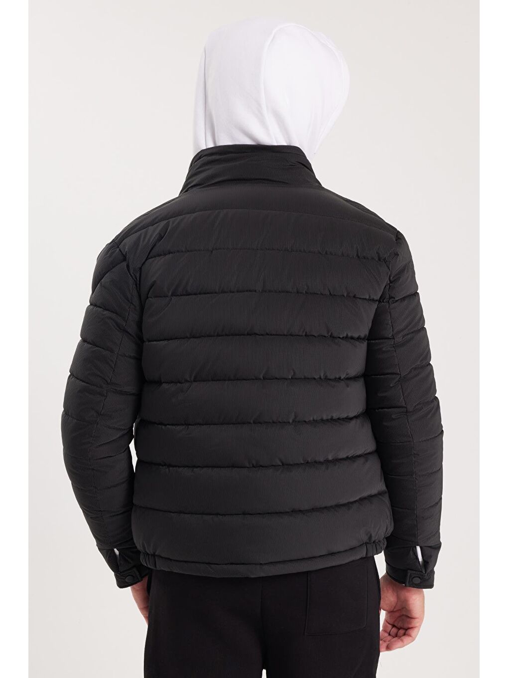 Erkek Regular Fit Klasik Kesim Dik Yaka Çift Cepli Sıcak Tutan Siyah Şişme Mont-6