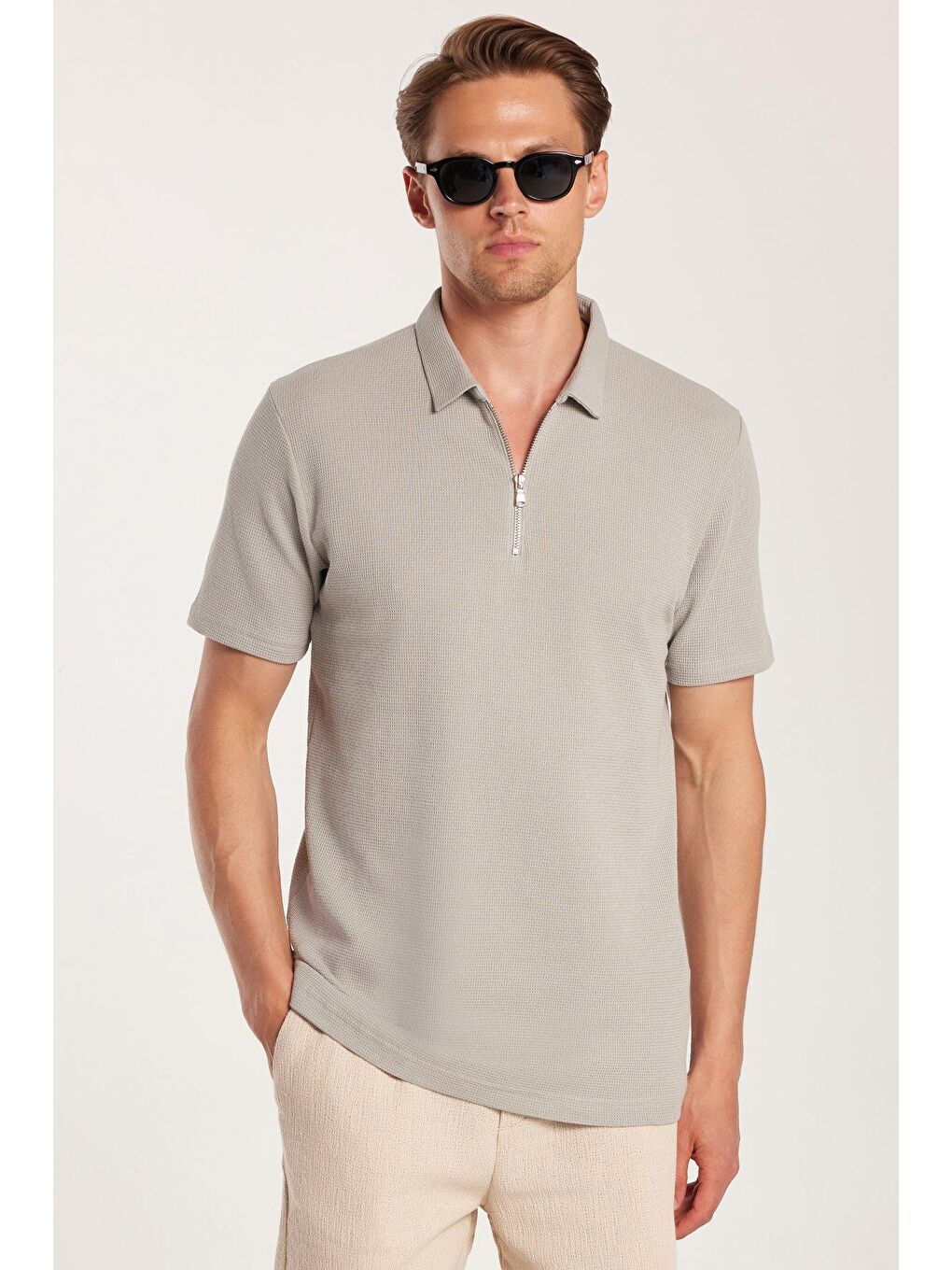 Erkek Slim Fit Dar Kesim %100 Pamuk Fermuarlı Gri Polo Yaka Tişört-1