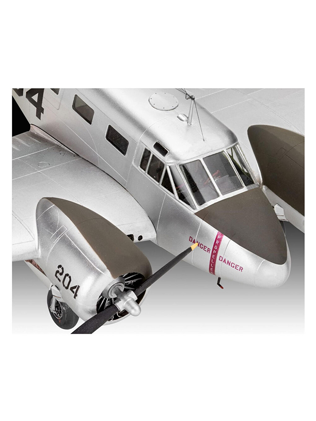 Maket Model Kit Uçak Beechcraft Model 18 03811-1