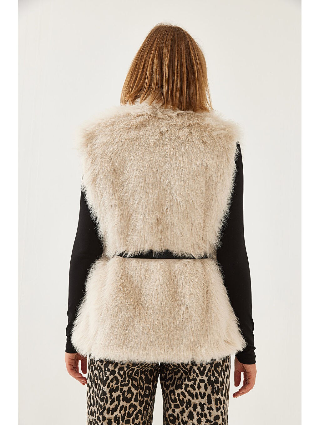 Ekru Kadın Kürklü Kemerli Yelek-3