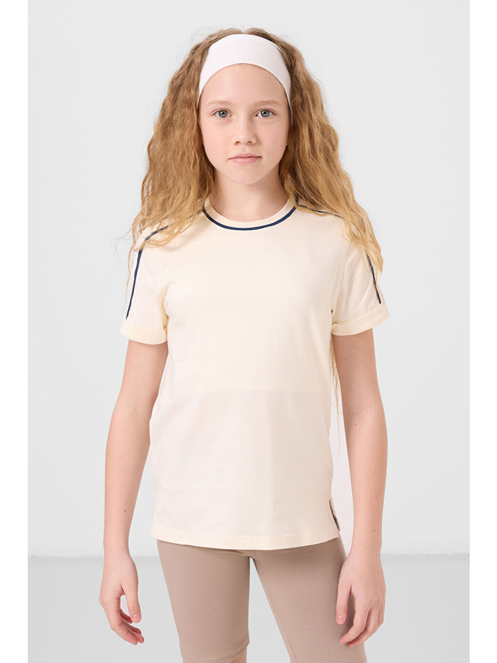 Standart Fit O Yaka 3lü Paket Koyu Mavi-Ekru-Gri Melanj Kız Çocuk T-Shirt - 75177-1