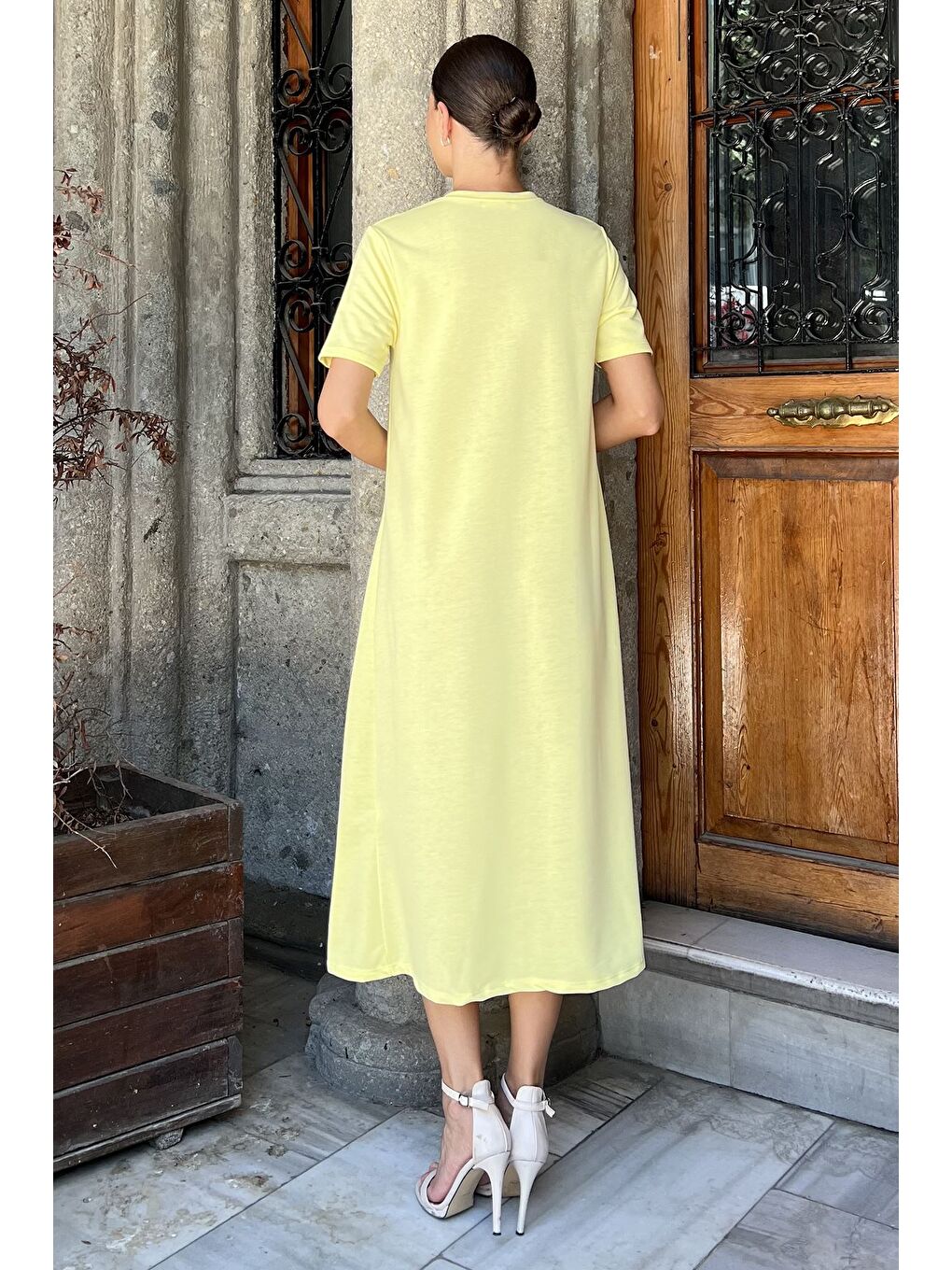 Sarı Bisiklet Yaka Cep Detaylı Kısa Kol Elbise-2