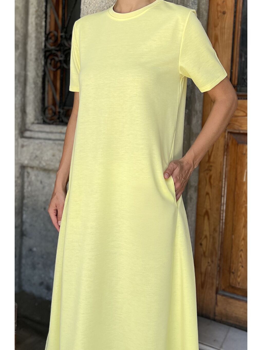 Sarı Bisiklet Yaka Cep Detaylı Kısa Kol Elbise-3