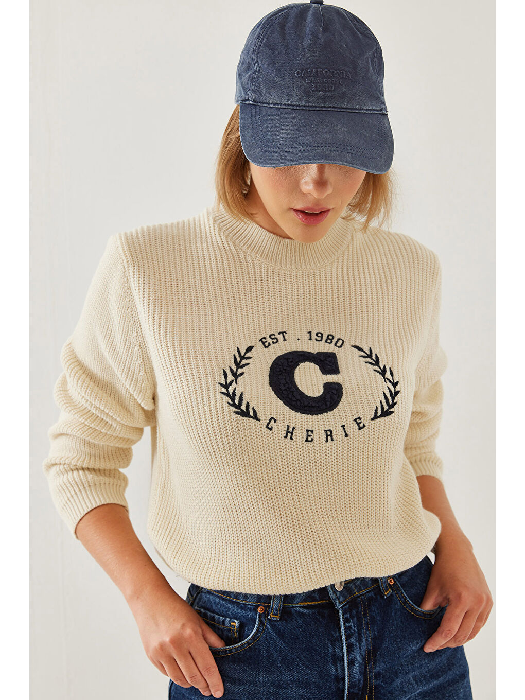 Ekru Kadın Bisiklet Yaka Nakışlı Selanik Triko Kazak