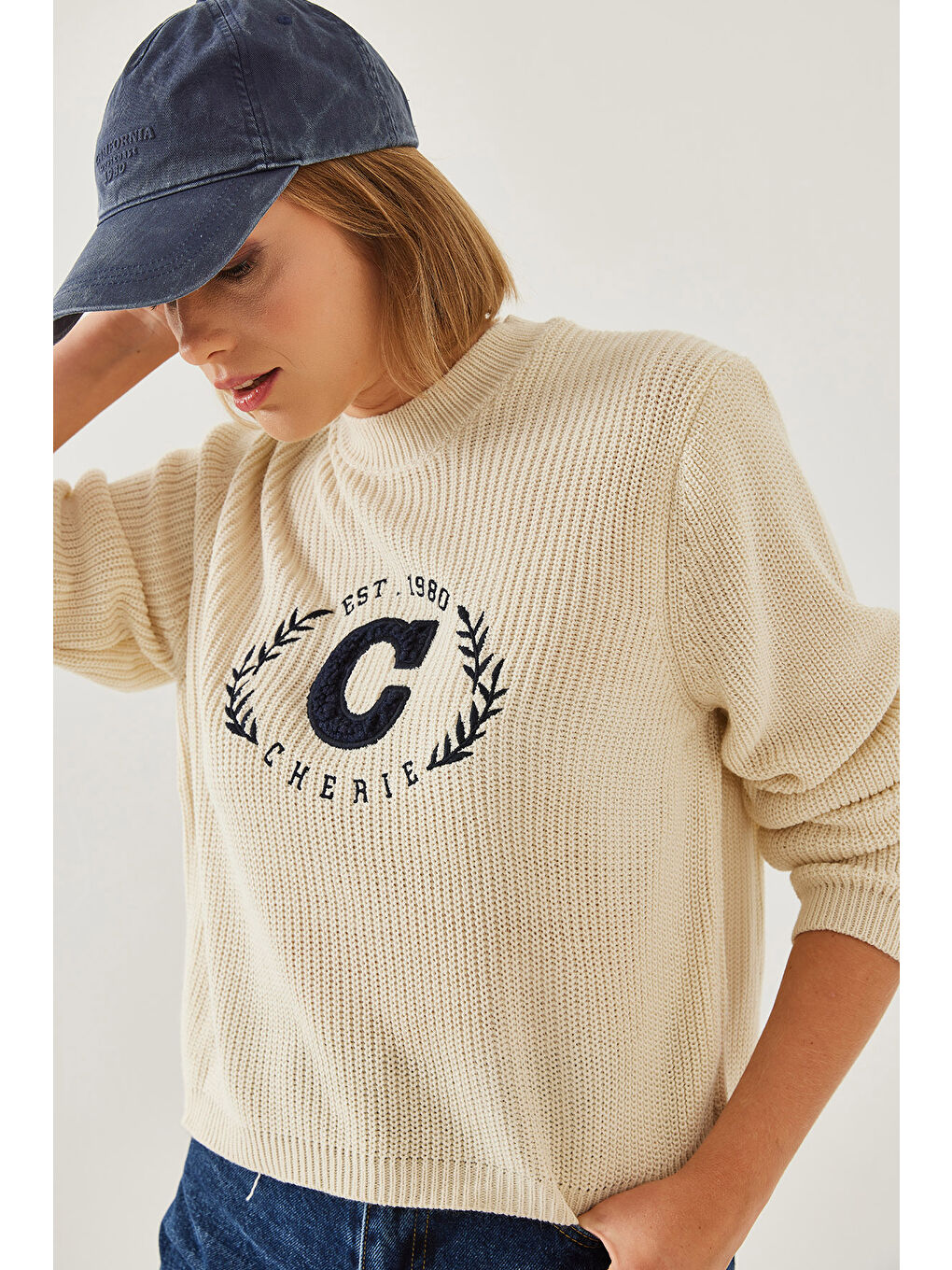 Ekru Kadın Bisiklet Yaka Nakışlı Selanik Triko Kazak-2