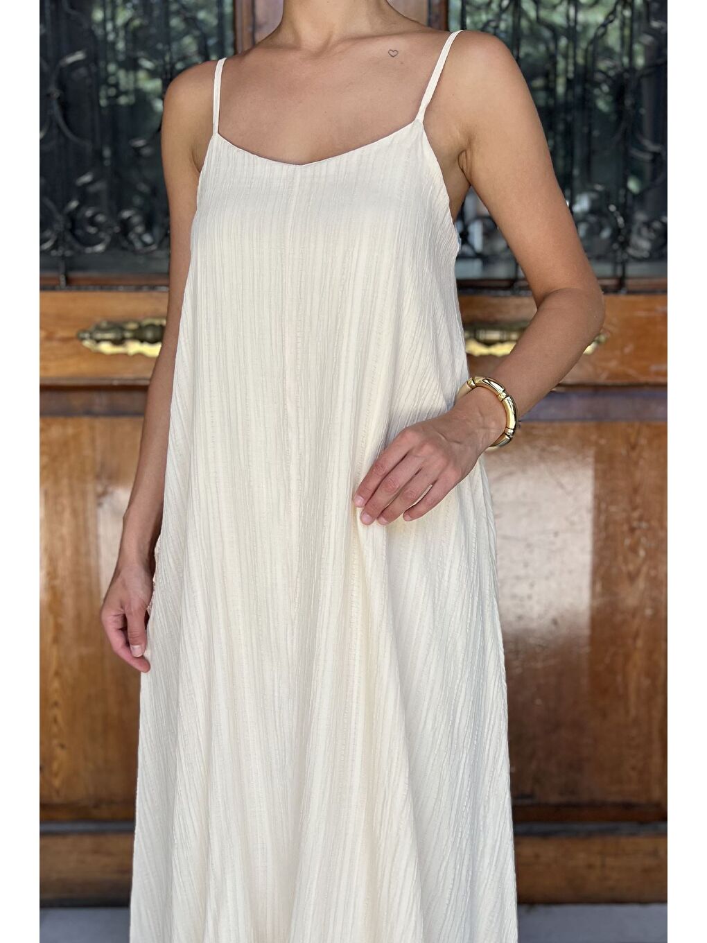 Ekru Kadın Ayarlanabilir Askılı Bol Kesim Elbise-3