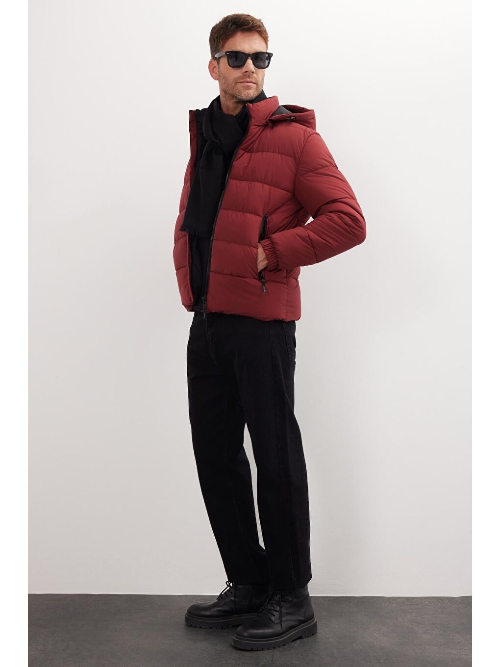 Erkek Relax Fit Rahat Kesim Çift Cepli Çıkarılabilir Kapüşonlu Sıcak Tutan Bordo Şişme Mont-3