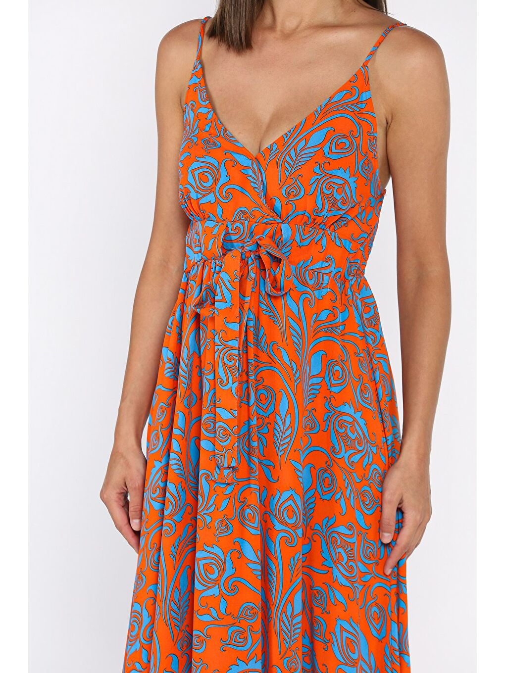 Turuncu İp Askılı Bel Bağcıklı Desenli Viskon Elbise-3