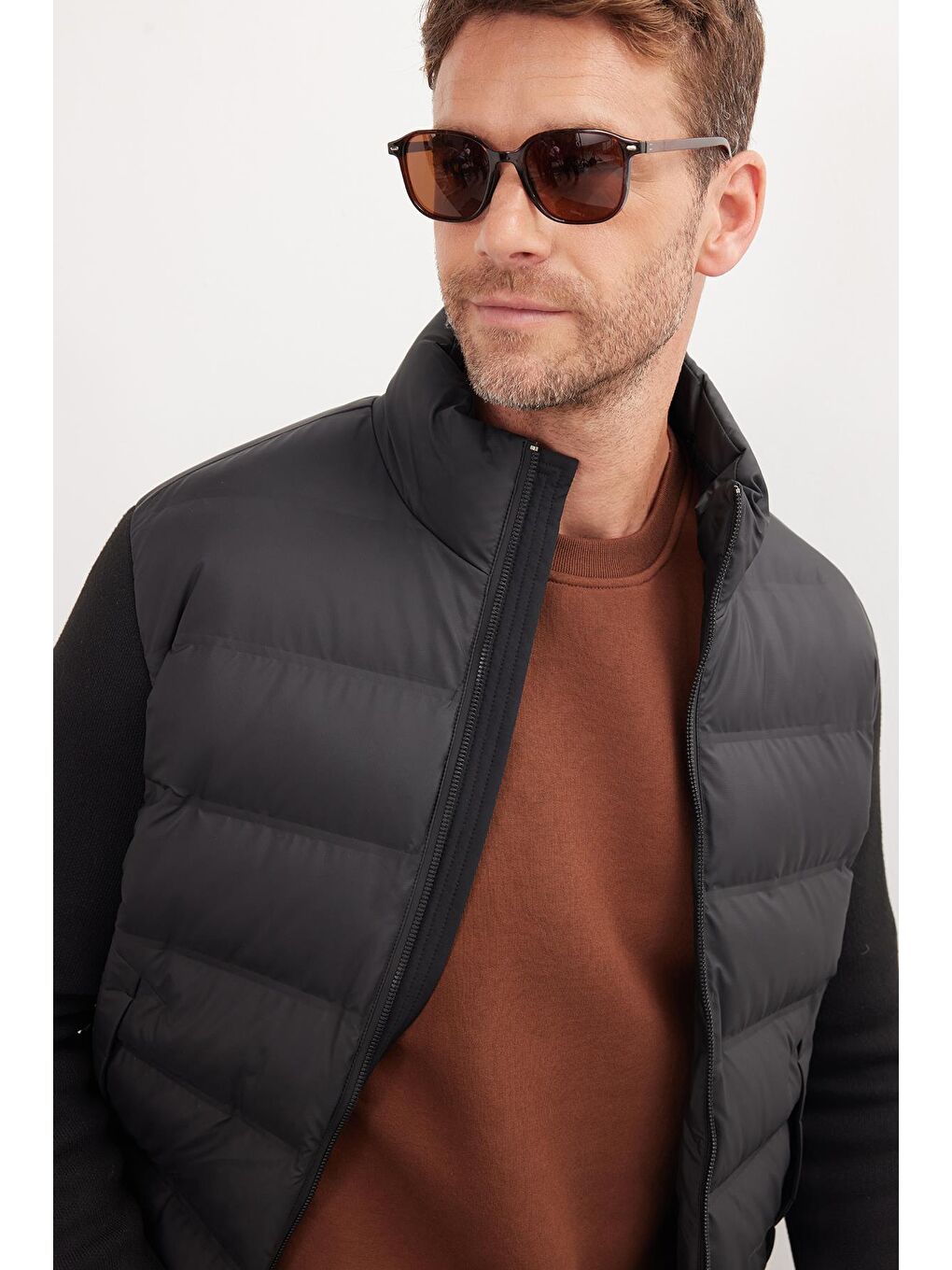 Erkek Regular Fit Klasik Kesim Fermuarlı Çift Cepli Sıcak Tutan Dik Yaka Siyah Mont-1