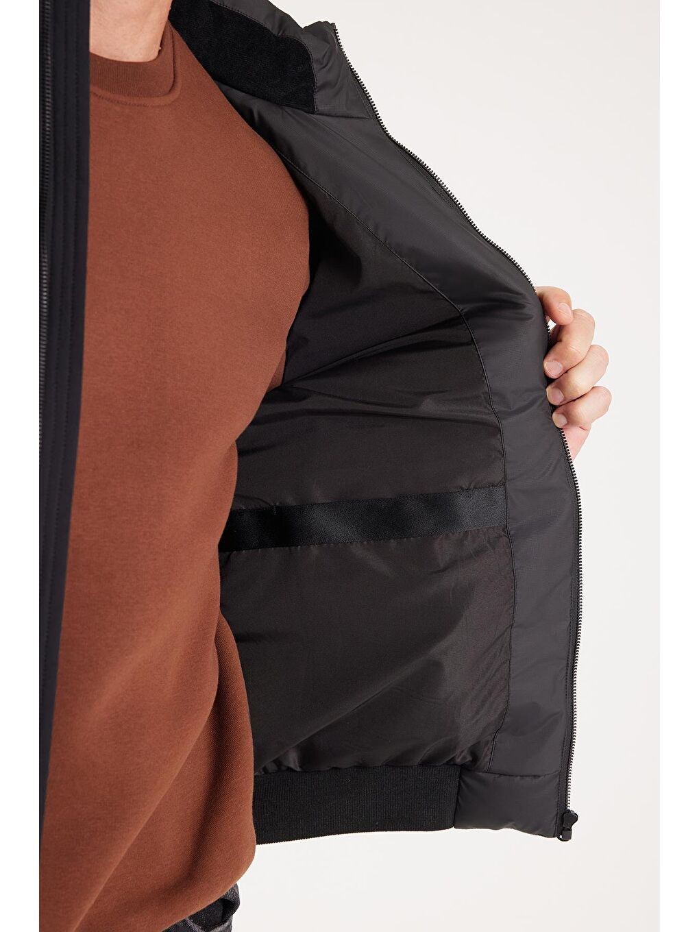 Erkek Regular Fit Klasik Kesim Fermuarlı Çift Cepli Sıcak Tutan Dik Yaka Siyah Mont-2