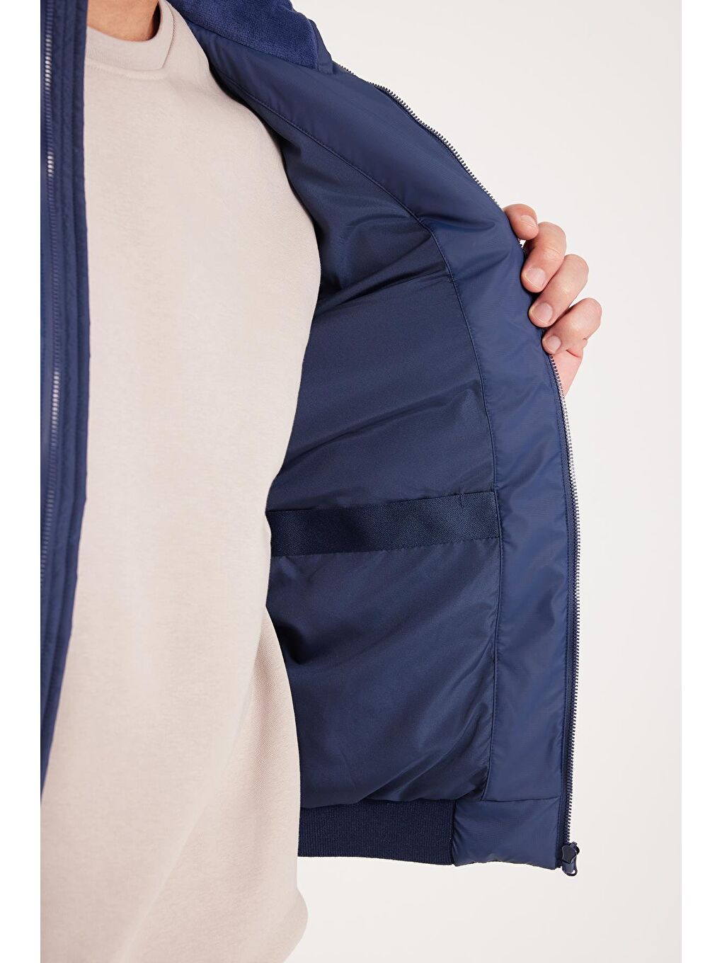 Erkek Regular Fit Klasik Kesim Fermuarlı Çift Cepli Sıcak Tutan Dik Yaka Lacivert Mont-2